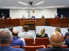 Imagem - Ministra Carmen Lúcia rejeita alegações da defesa e reafirma competência do STF para julgar caso
