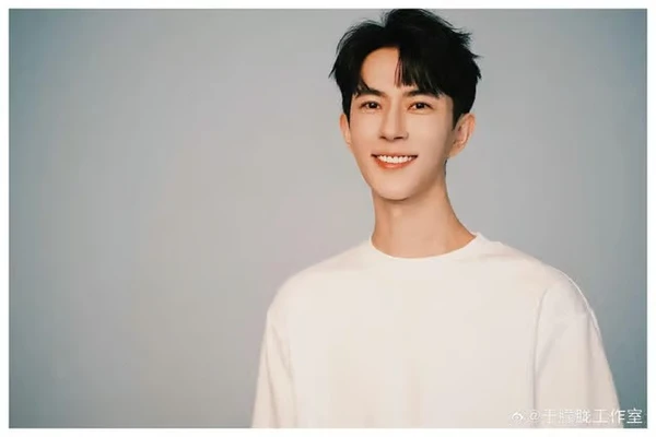 O ator e cantor chinês Yu Menglong, também conhecido internacionalmente como Alan Yu por Reprodução/Instagram