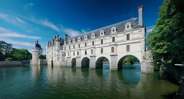 Ponte do Château de Chenonceau  por Ra-smit's/Wikimedia Commons