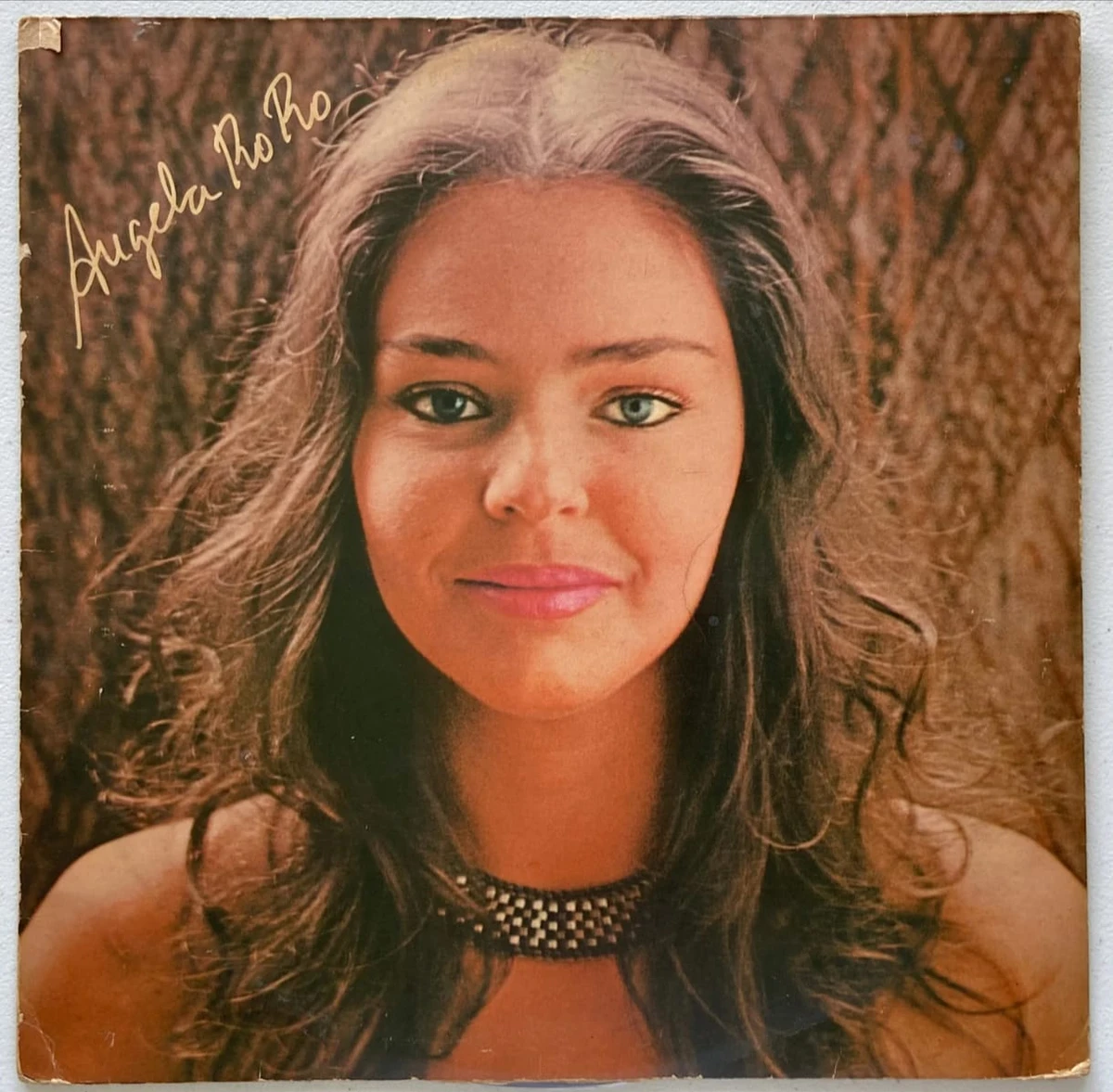 Primeiro álbum de Angela Ro Ro