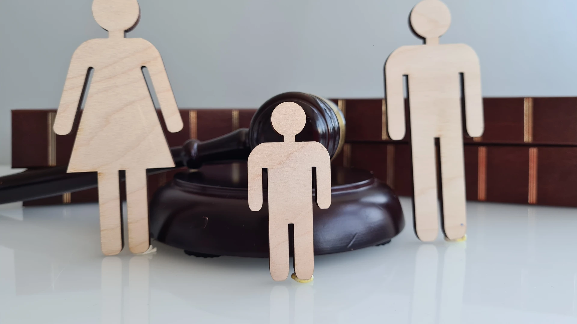 Imagem - Madrasta agora paga pensão? Entenda o que muda com decisão recente da Justiça