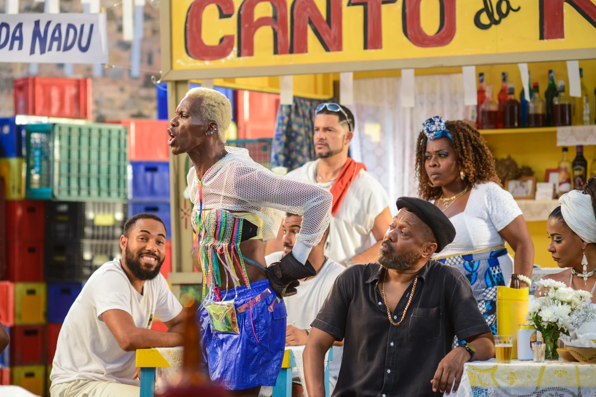 Bastidores da série "De Um Tudo" por Divulgação