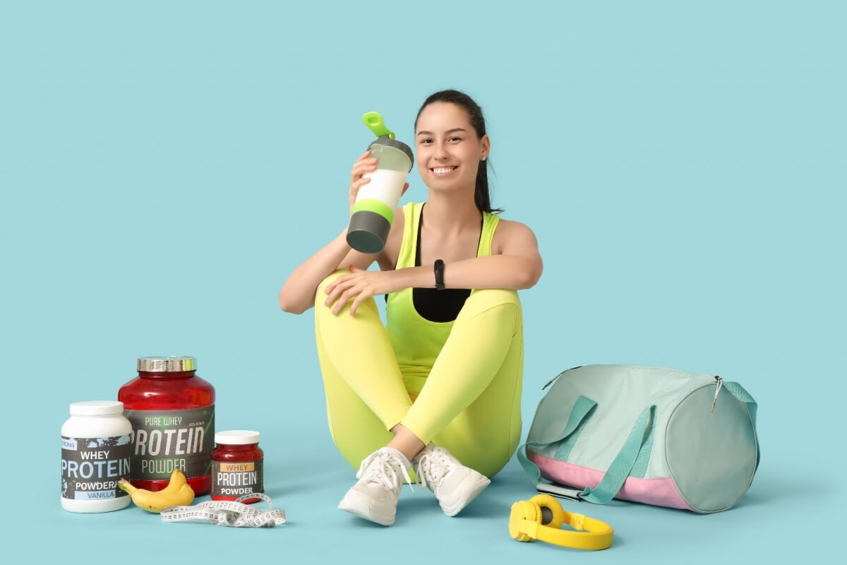 O consumo adequado de proteína ajuda a preservar a massa magra e a saúde ao longo da vida (Imagem: Pixel-Shot | Shutterstock)