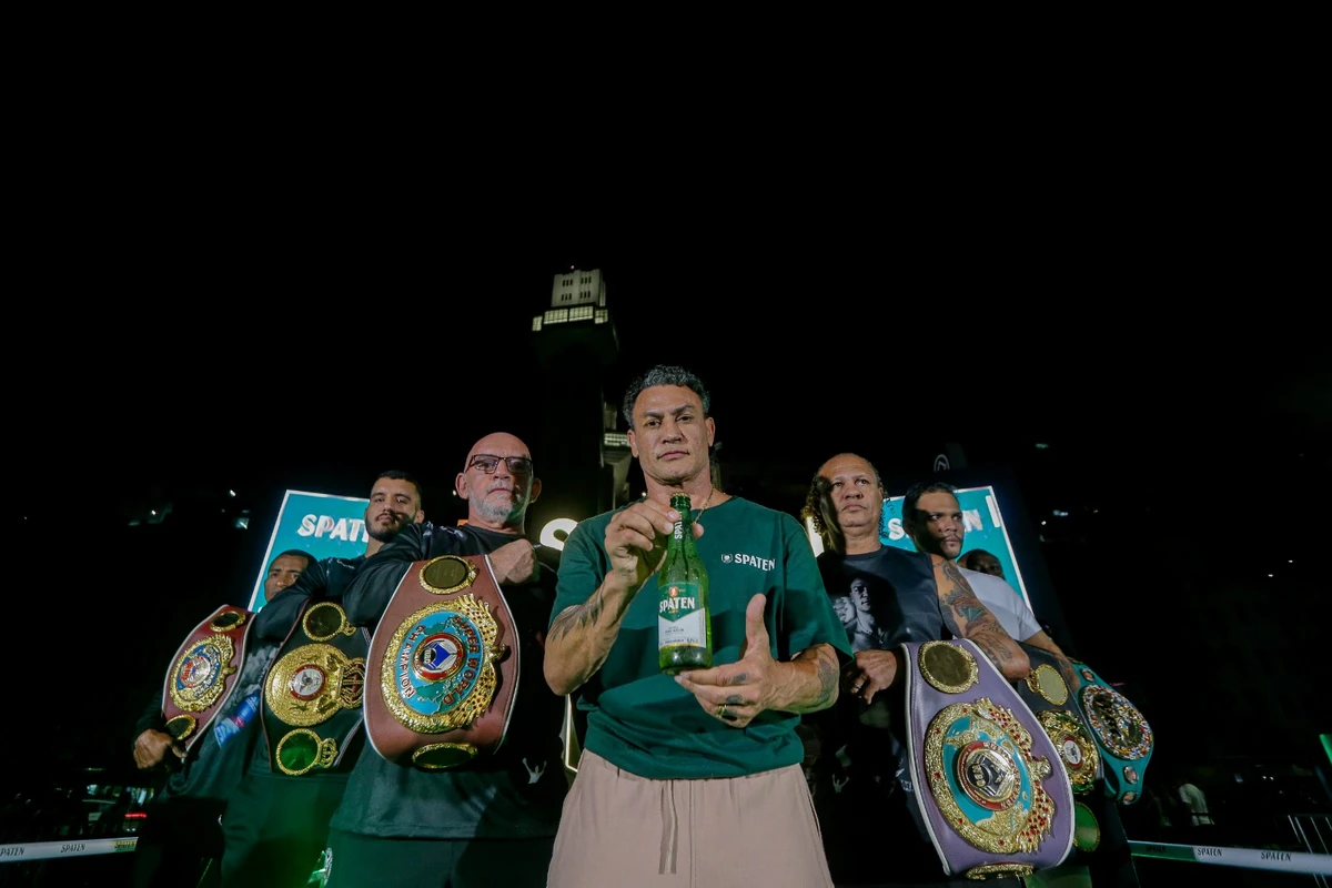 Evento da Spaten no Elevador Lacerda  por Arisson Marinho