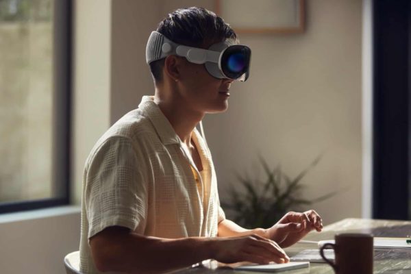Apple também lançou o seus óculos | Apple Divulgação por Meta Ray-Ban/Divulgação
