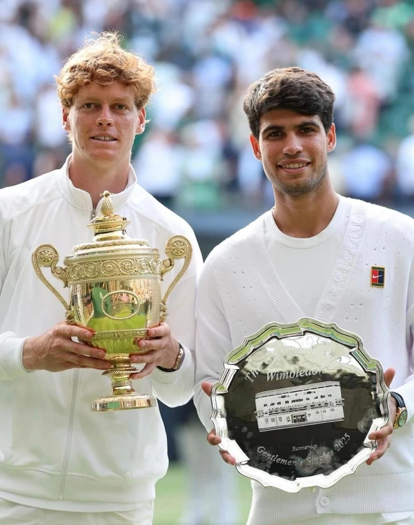 Jannik Sinner e Carlos Alcaraz por Reprodução/Instagram