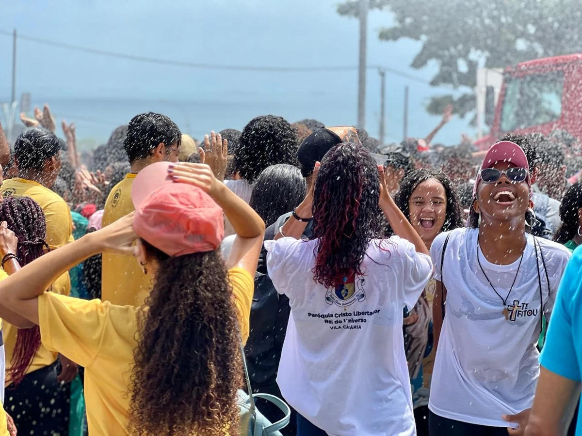 Jovens entre 15 e 29 anos se tornaram uma das chaves da religião católica