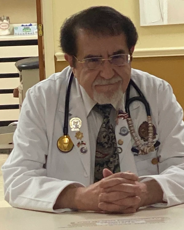 Médico Younan Nowzaradan, conhecido como Dr. Now, de "Quilos Mortais" por Reprodução