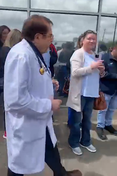 Médico Younan Nowzaradan, conhecido como Dr. Now, de "Quilos Mortais" por Reprodução