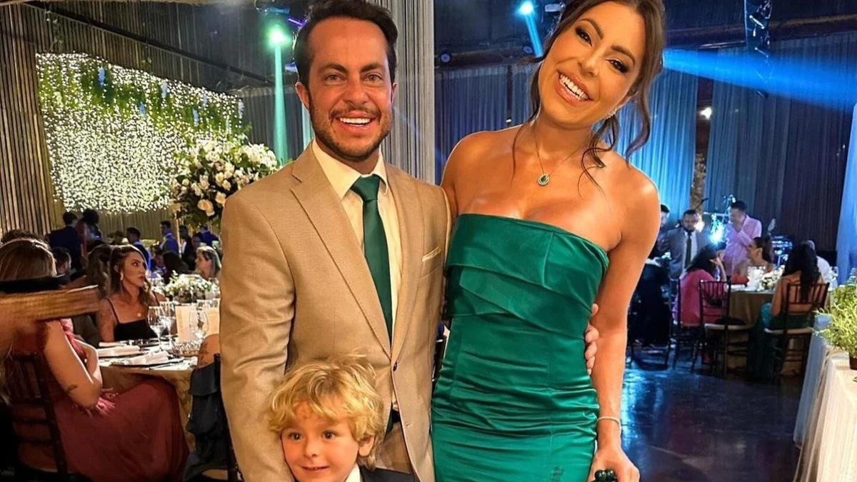 Thammy Miranda e a esposa, Andressa Ferreira por Reprodução