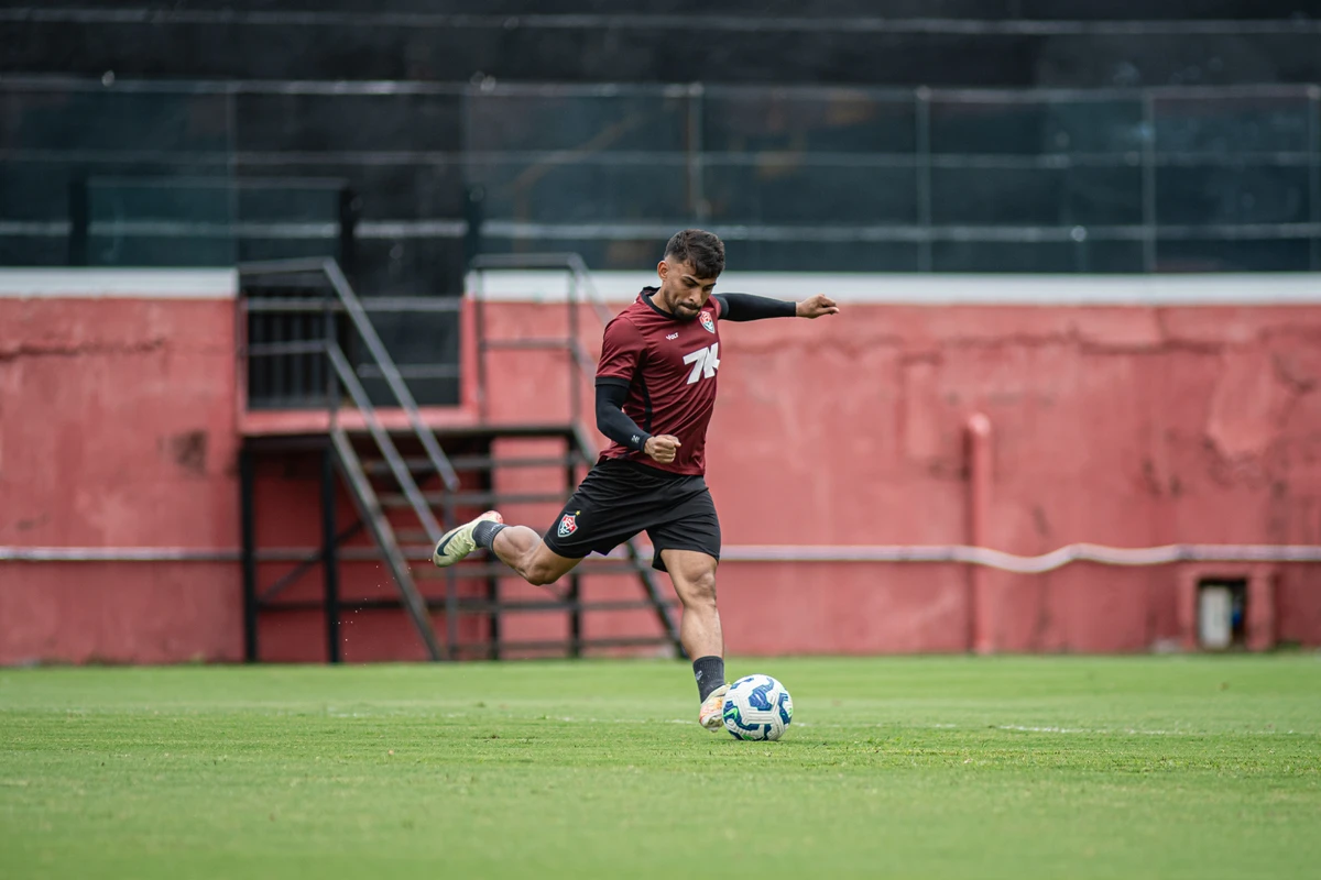 Último treino do Vitória antes de encarar o Fortaleza  por Victor Ferreira/EC Vitória