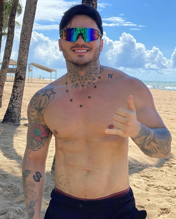Wallas Arrais por Reprodução/Instagram