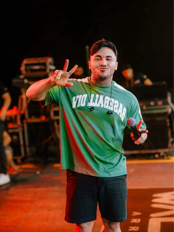 Wallas Arrais por Reprodução/Instagram