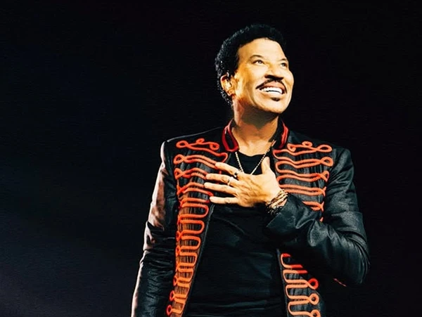  Lionel Richie por Divulgação