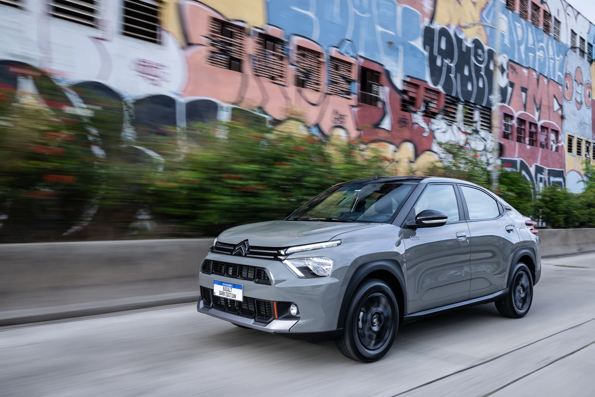 Modelo mais vendido da Citroën no país, o Basalt ganhou uma versão com apelo esportivo por Divulgação 