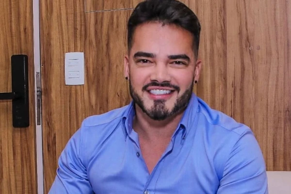 Fábio Gontijo por Repodução