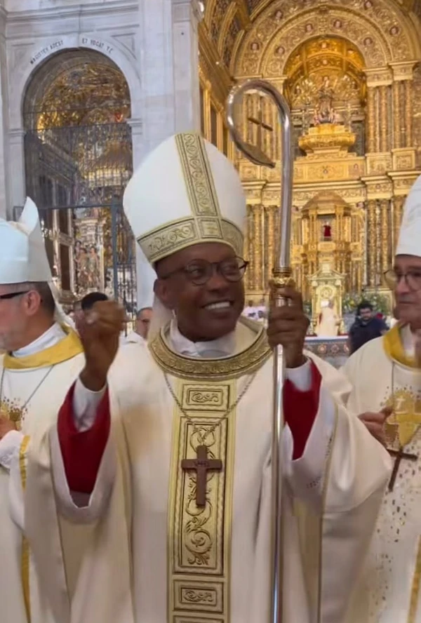 Monsenhor Gabriel dos Santos Filho recebe a Ordenação Episcopal por Divulgação