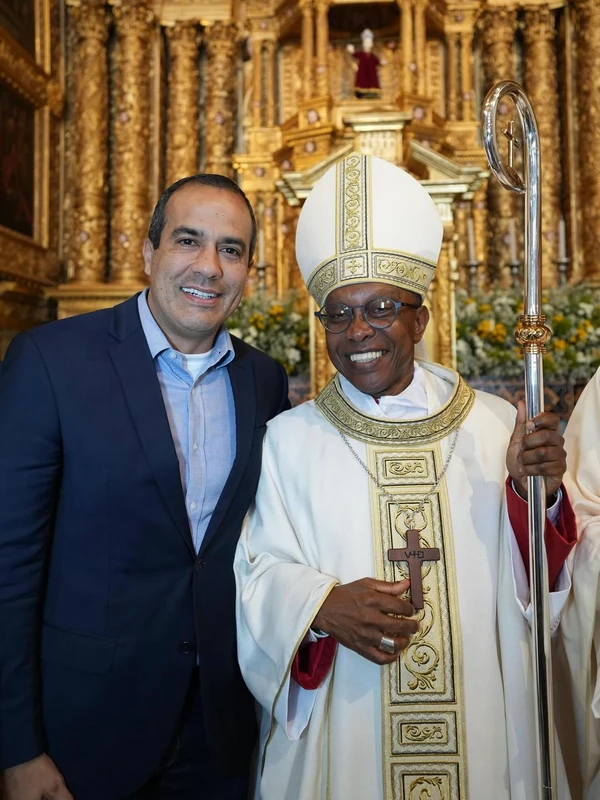 Monsenhor Gabriel dos Santos Filho recebe a Ordenação Episcopal por Divulgação