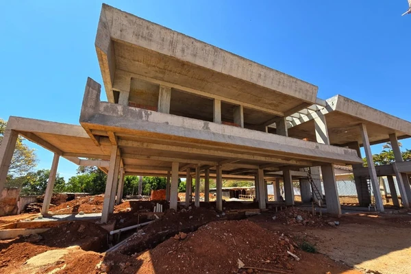Obras da mansão do Careca do INSS por BRENO ESAKI/METRÓPOLES @BrenoEsakiFoto