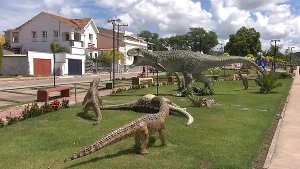 Dinossauro em Santa Inês