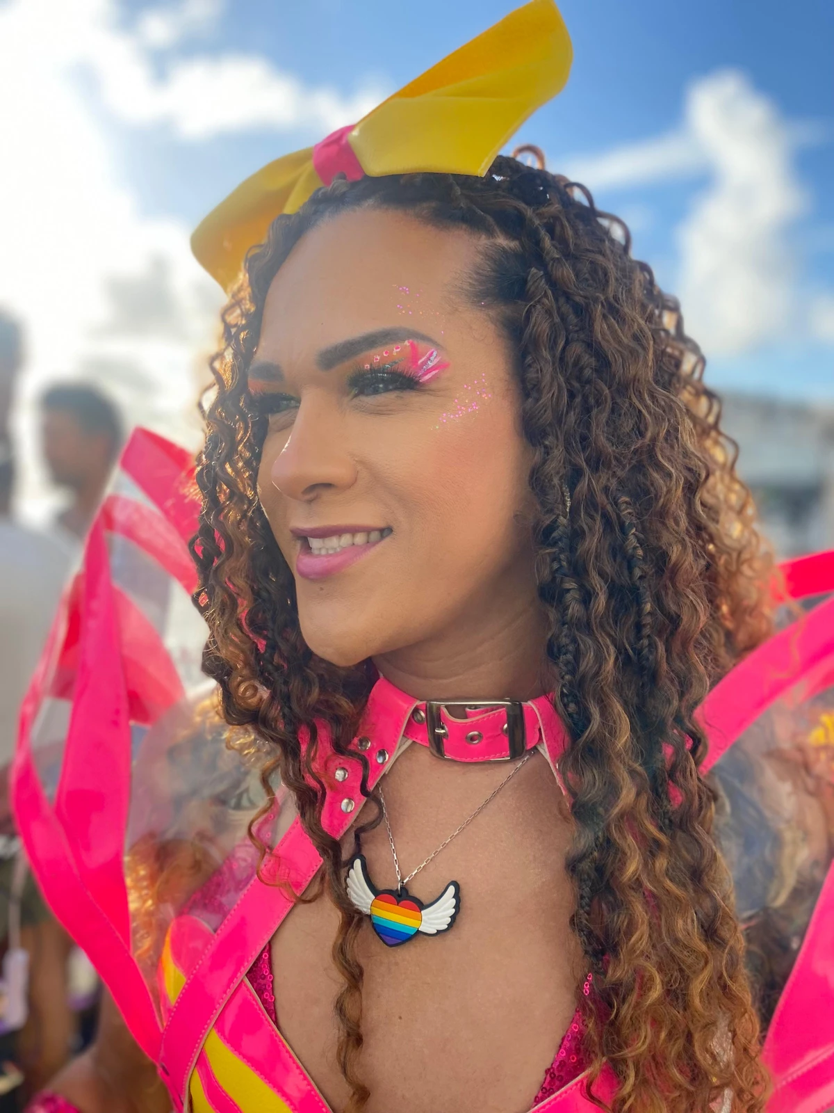 Léo Kret na 22ª Parada LGBT da Bahia por Reprodução/Clécio Mendes