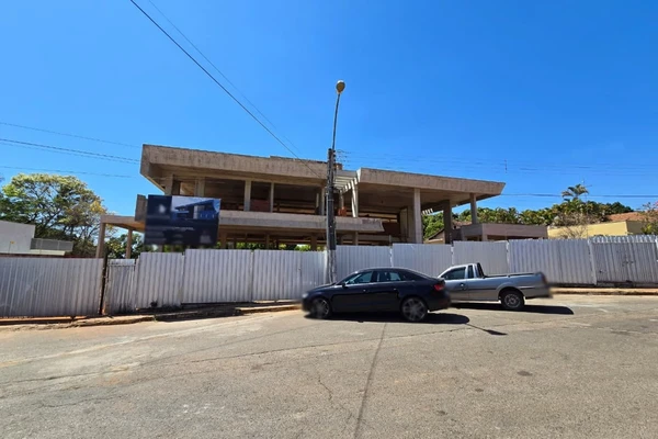 Obras na mansão do Careca do INSS por BRENO ESAKI/METRÓPOLES @BrenoEsakiFoto