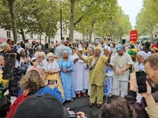 Imagem - Lavagem de La Madeleine agita Paris com homenagem a Preta Gil e Wanda Chase