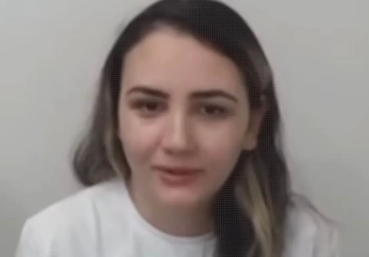 Débora Rodrigues dos Santos  por Reprodução