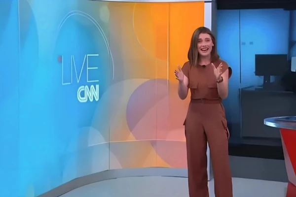 Elisa Veeck por Reprodução