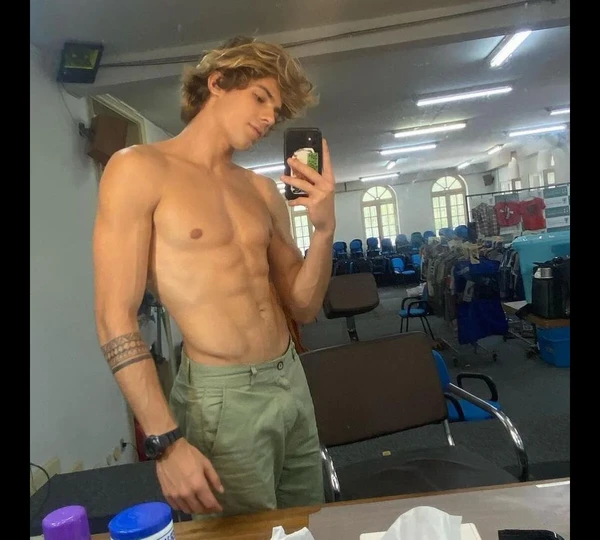 Lucca Picon por Reprodução