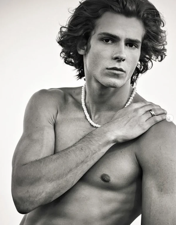 Lucca Picon por Reprodução