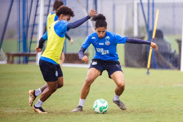 Vilma no último treino antes da partida contra o Atlético-MG