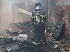 Imagem - Oficina mecânica de caminhões é atingida por incêndio no oeste baiano