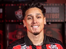 Imagem - Vitória oficializa a contratação de Kike Saverio, atacante equatoriano formado no Barcelona