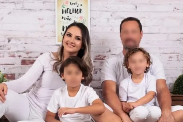 Débora está em prisão domiciliar por ter filhos menores de idade