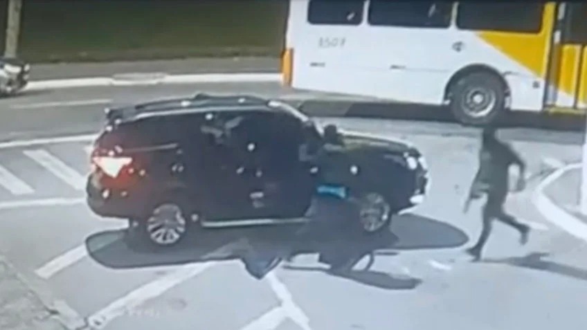 Ex-delegado foi executado após capotar carro por Reprodução