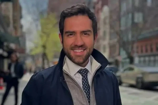 Globo traz Felippe Coaglio de Nova York e muda correspondentes