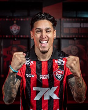 Kike Saverio, novo reforço do Vitória  por Victir Ferreira/EC Vitória