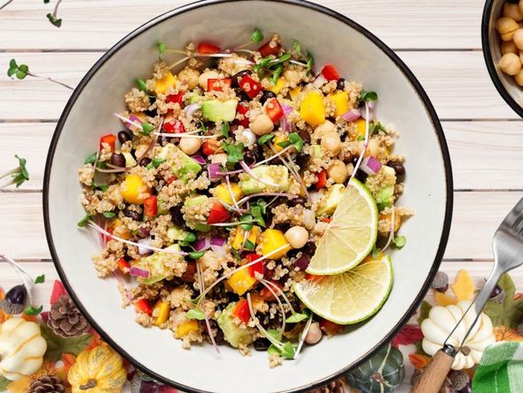Imagem - Aprenda a fazer 5 receitas leves ricas em proteína vegetal para o almoço