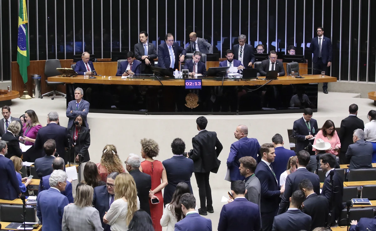 A proposta avançou por 311 votos a favor e 163 contra