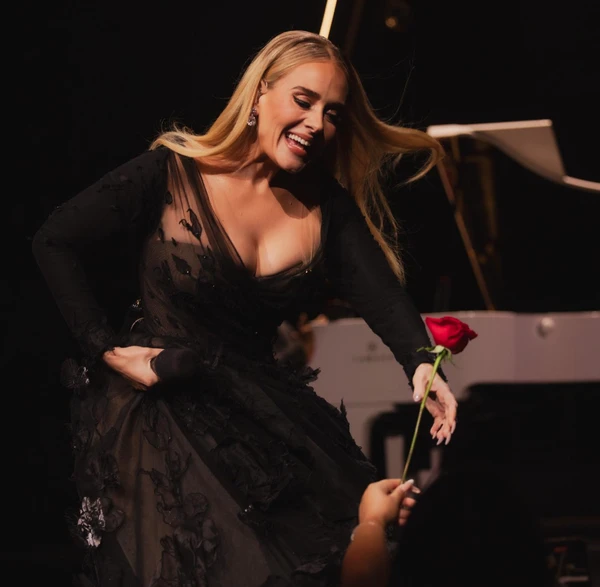 Adele por Reprodução | Redes Sociais