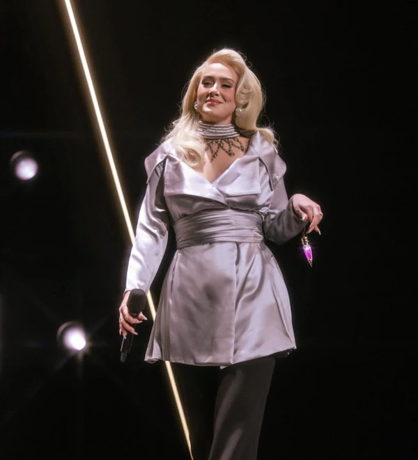 Adele por Reprodução | Redes Sociais