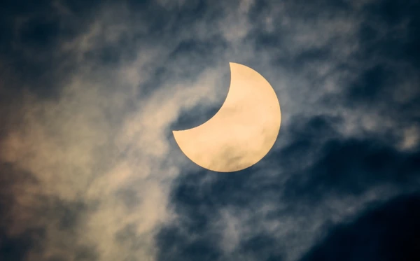 Eclipse solar