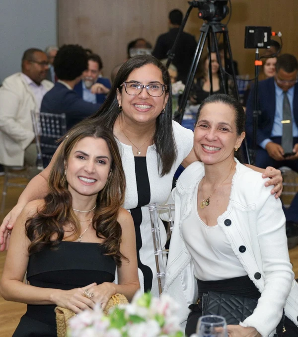 Renata Correia, Ana Paula Matos e Rosema Maluf por Divulgação