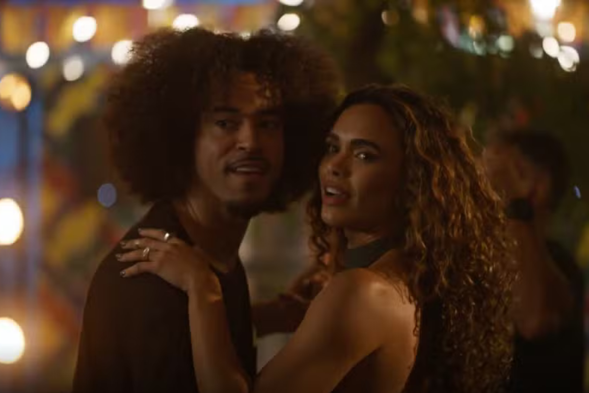 Ryan e Barbara darão beijão em "Dona de Mim" por Reprodução / Gshow