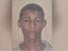 Imagem - Jovem é morto a tiros na frente de boate em Feira de Santana; local do crime foi lavado