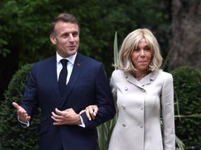Imagem - Casal Macron promete 'prova científica' para confirmar que primeira-dama da França é mulher