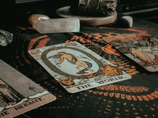 Imagem - Carta O Imperador no tarot traz disciplina, autoridade e reviravolta financeira nesta segunda (13)