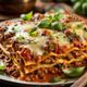 Imagem - Aprenda 5 receitas para o almoço com molho à bolonhesa