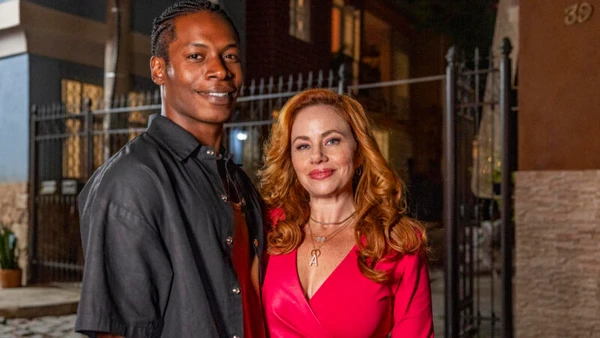 André (Breno Ferreira) e Aldeíde (Karine Teles).